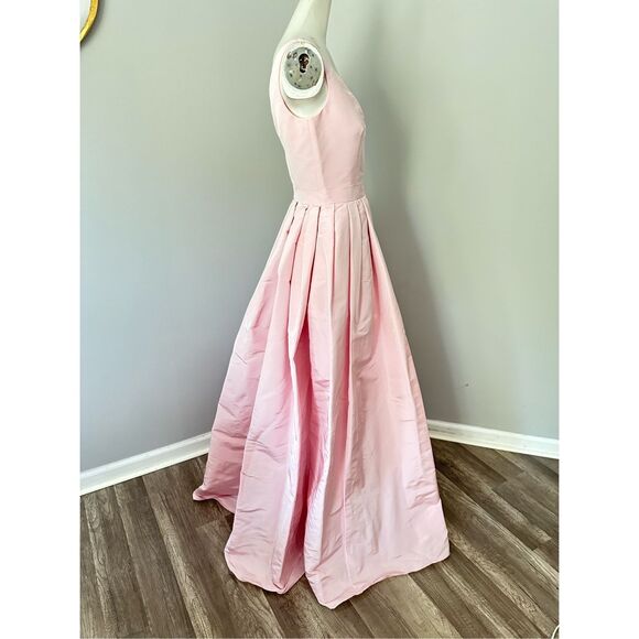 Alexander McQueen Pleated Silk Gown US 4 $4800 - Picture 7 of 10